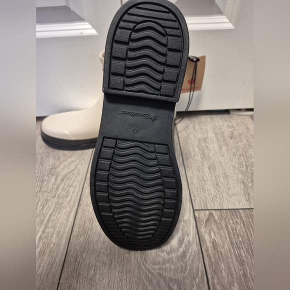 Canadiana Womens Cream Rubber Rain Water Puddle Chelsea Boots with Black Sole - Picture 6 of 6